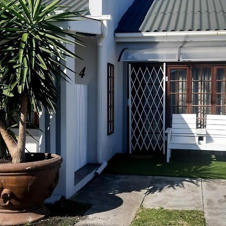 Shark Cove Little Cottage Kleinbaai Екстер'єр фото